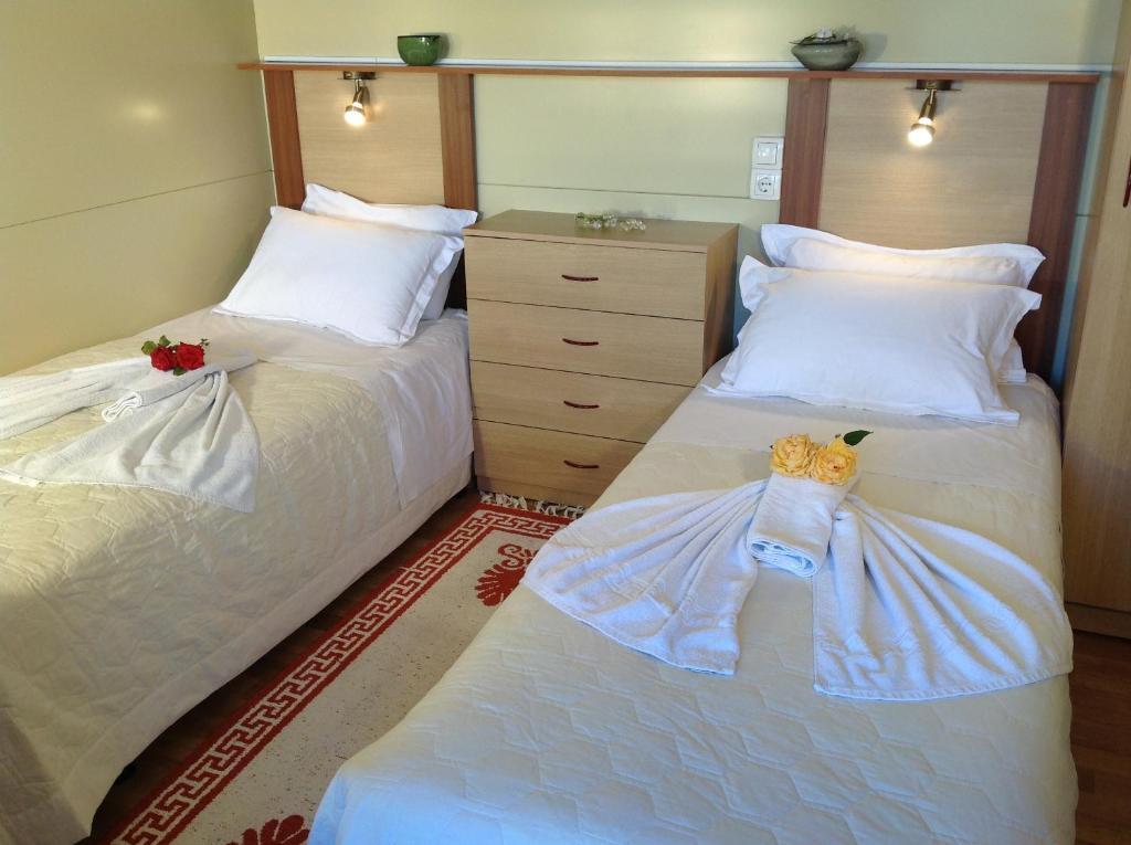דלפי Chrissa Camping Rooms & Bungalows חדר תמונה