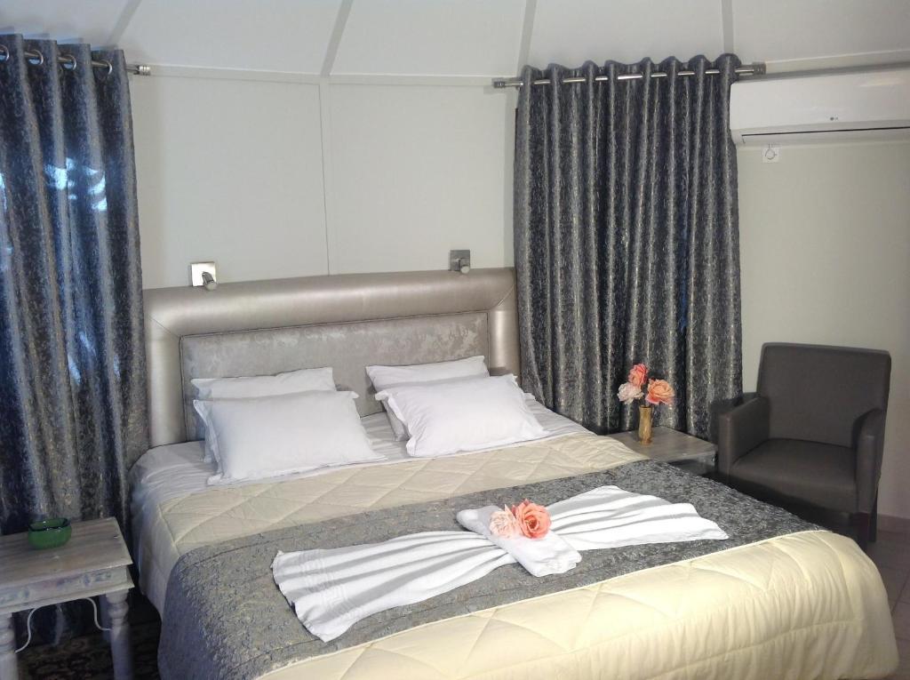 דלפי Chrissa Camping Rooms & Bungalows חדר תמונה