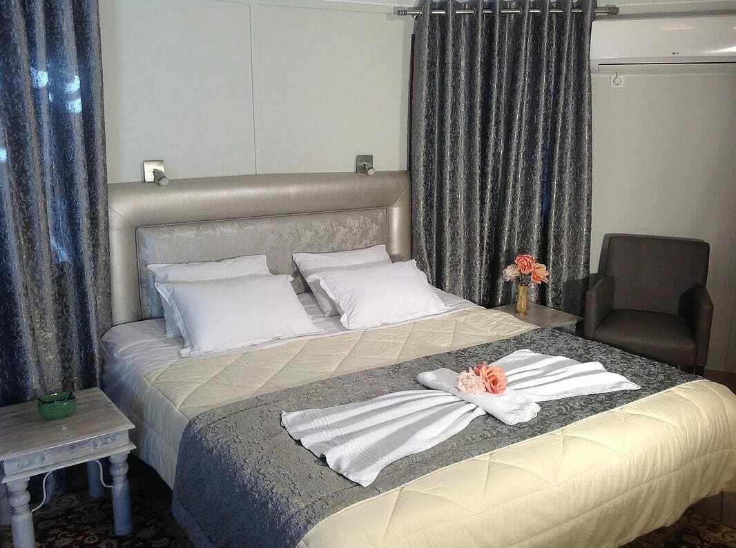 דלפי Chrissa Camping Rooms & Bungalows מראה חיצוני תמונה